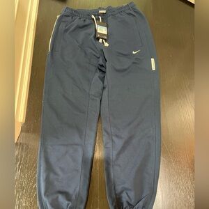 NIKE- Men’s dri-FIT basketball pants
